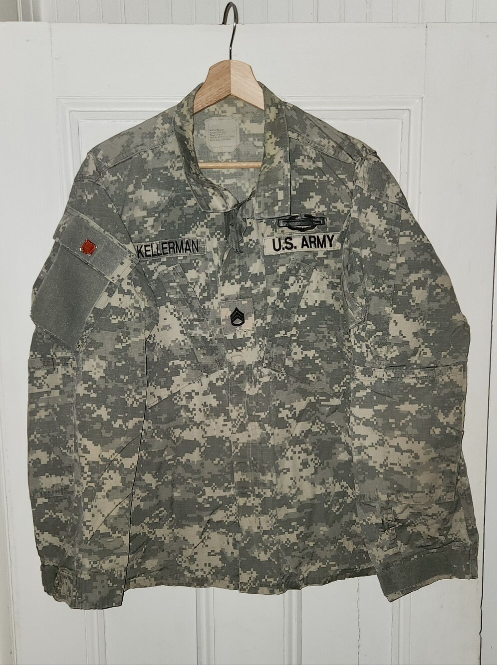 US Army ACU Digital Camo Combat Uniform Coat Jacket Medium 8415-01-519-8510‎
